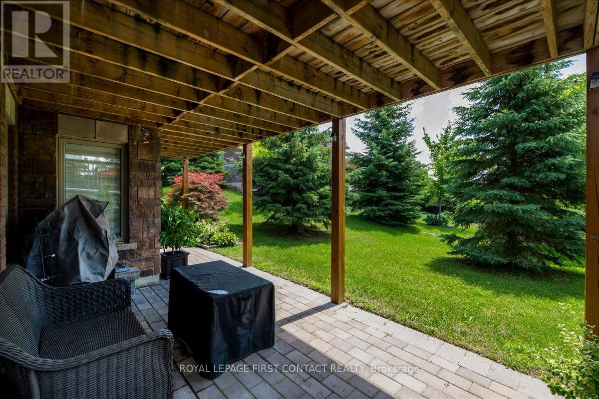 222 RIDGE WAY - 32