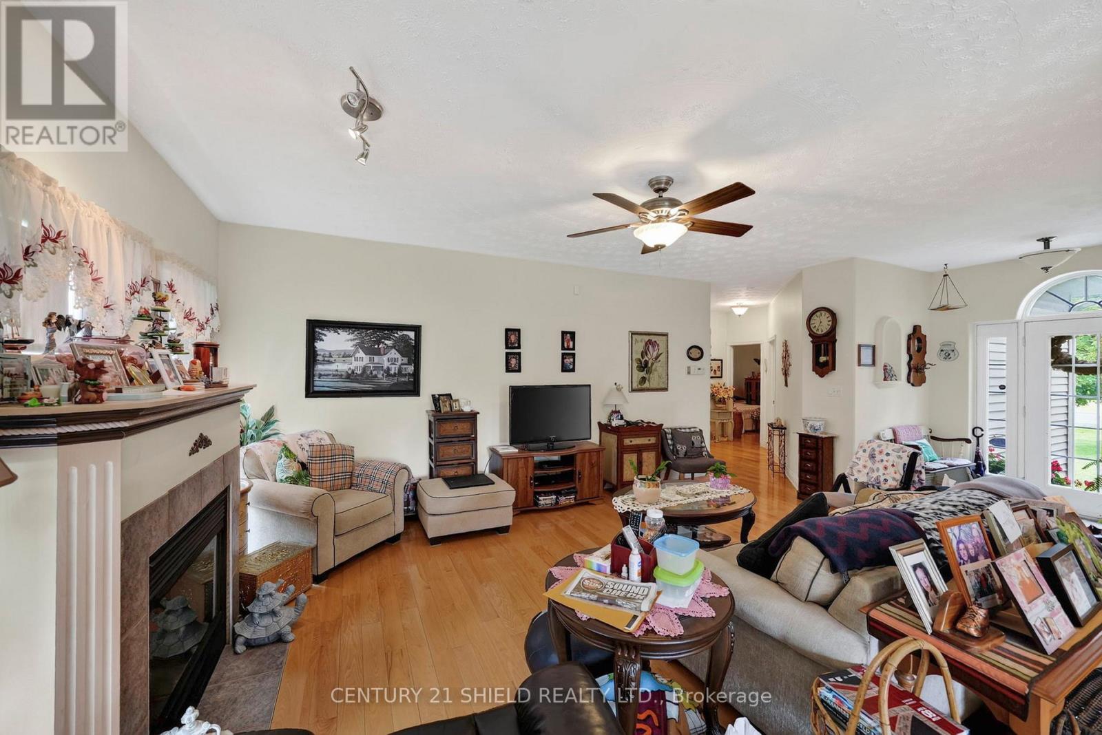 67 FRONT STREET - 10
