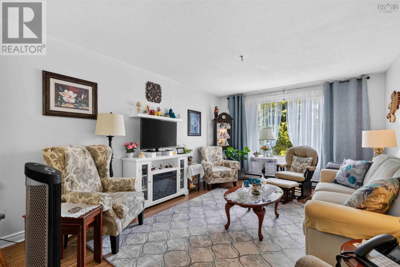#310 64 Cumberland Drive - 5