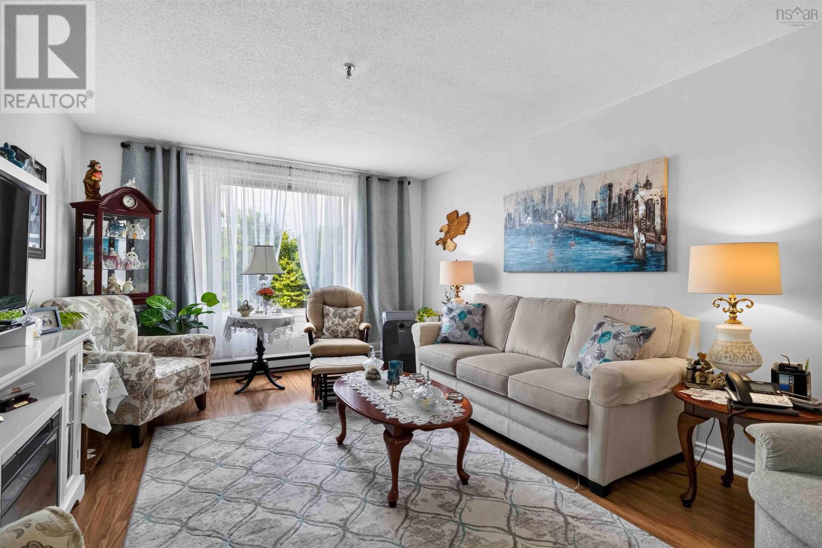#310 64 Cumberland Drive - 7