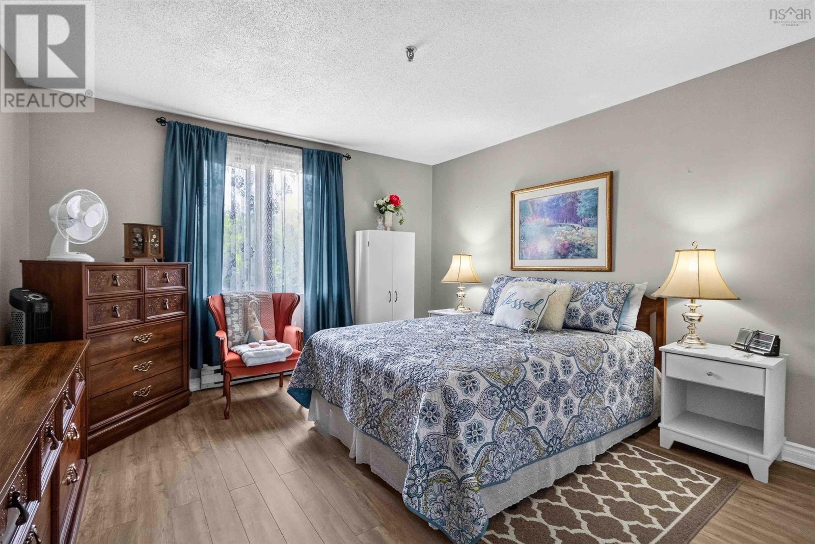#310 64 Cumberland Drive - 27