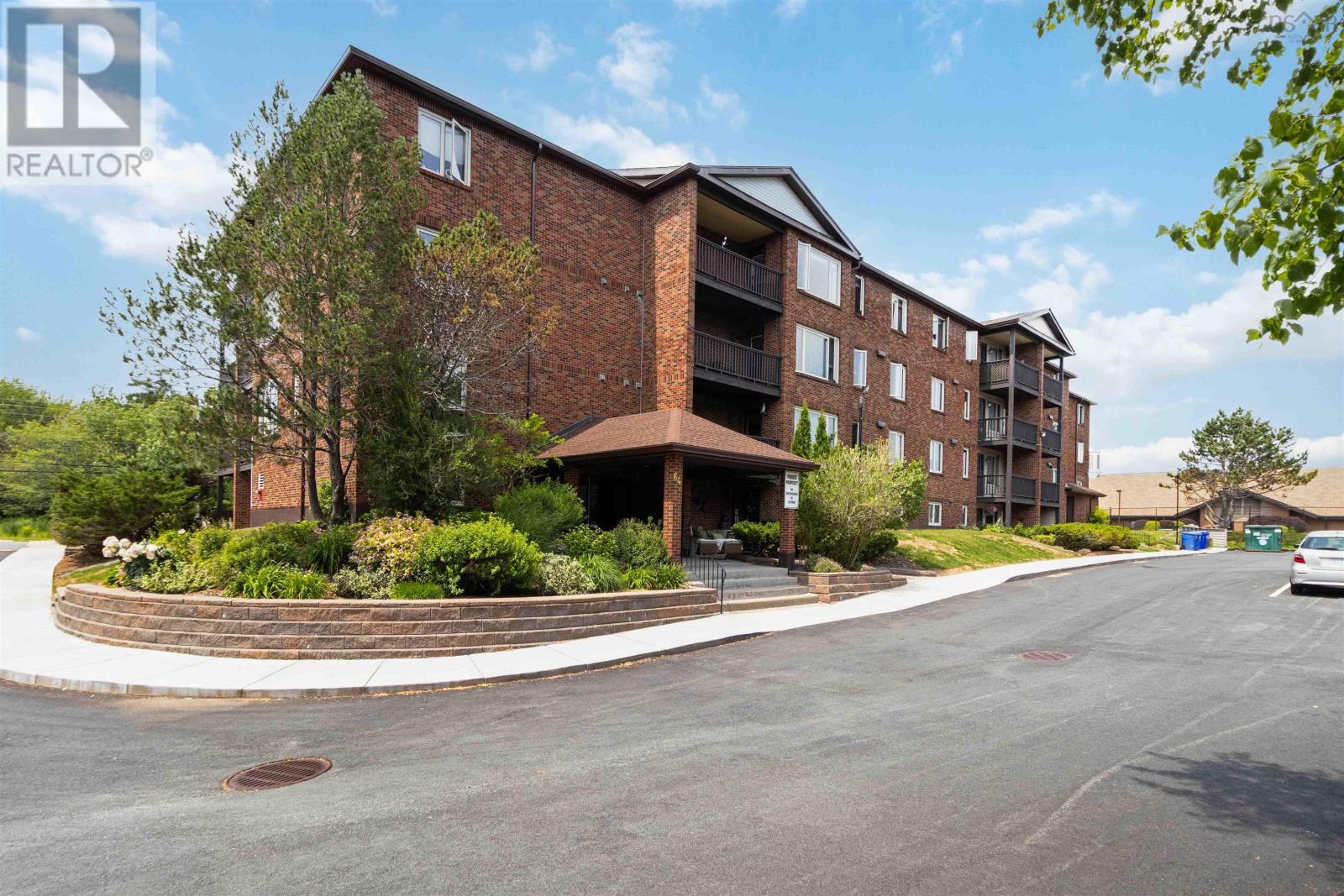 #310 64 Cumberland Drive - 1