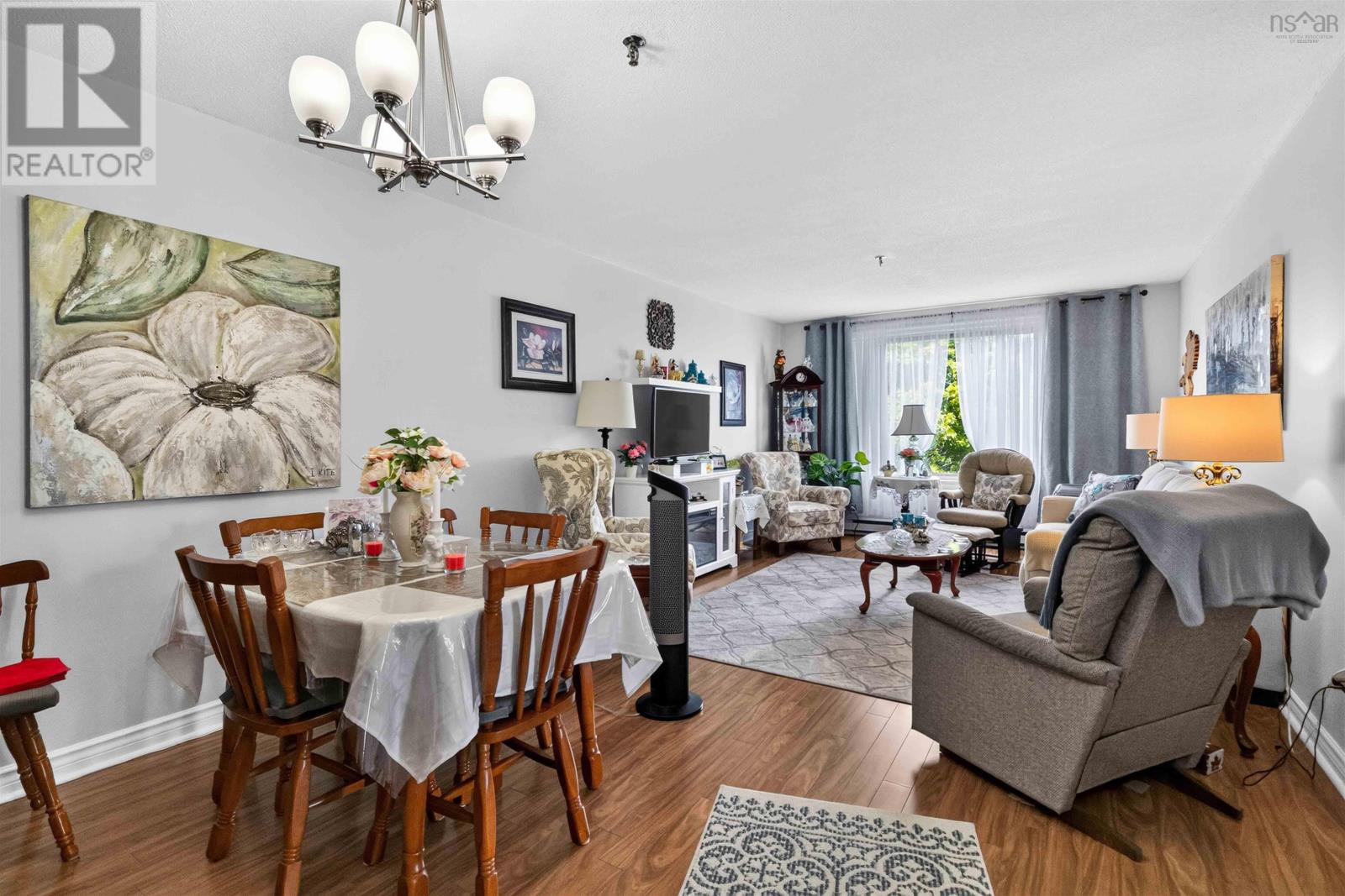 #310 64 Cumberland Drive - 4