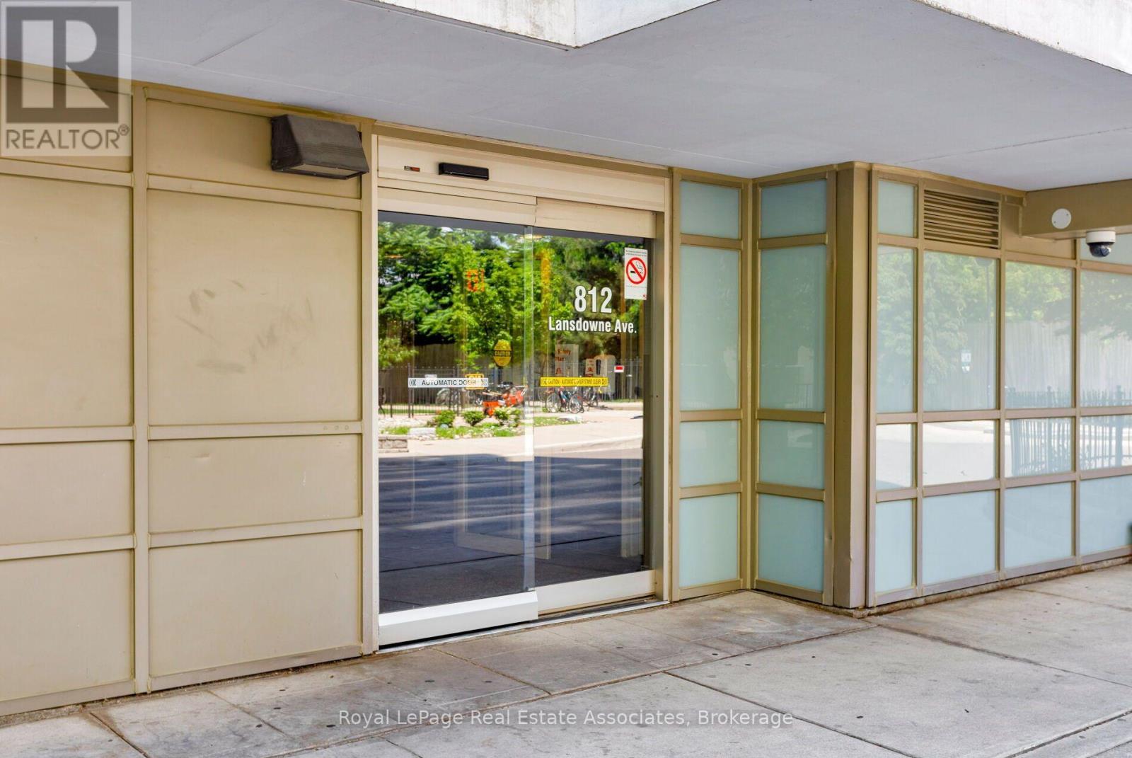 #512 812 LANSDOWNE AVENUE - 3