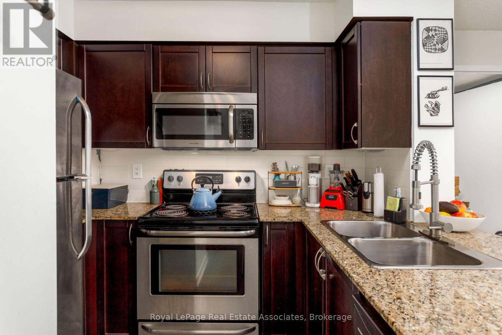 #512 812 LANSDOWNE AVENUE - 9