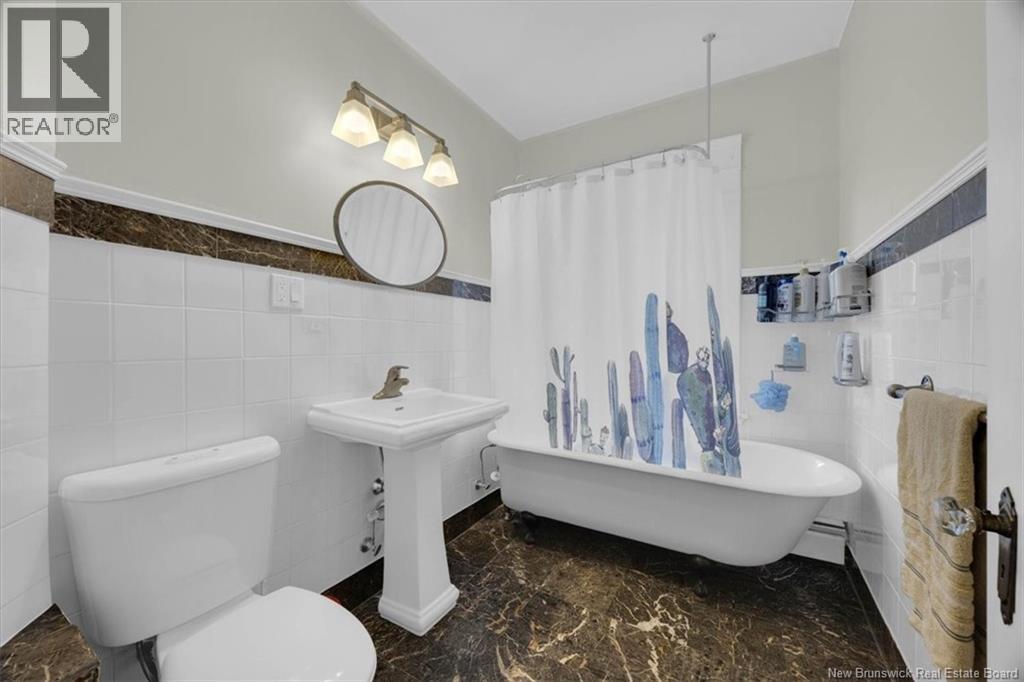 455 Demonts Street - Image 22