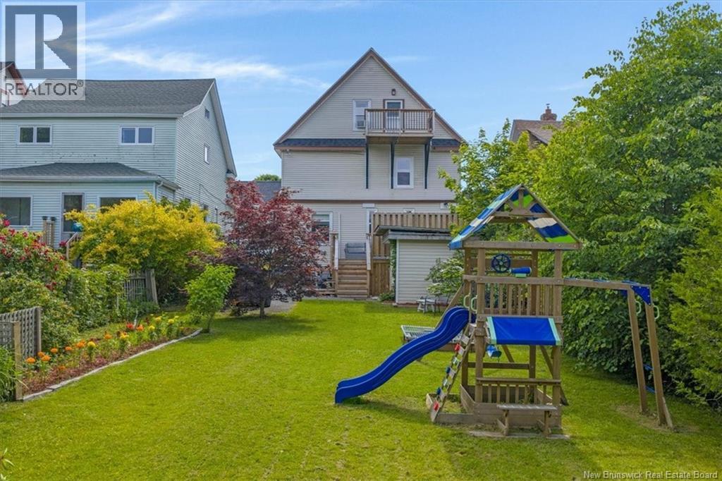 455 Demonts Street - Image 32