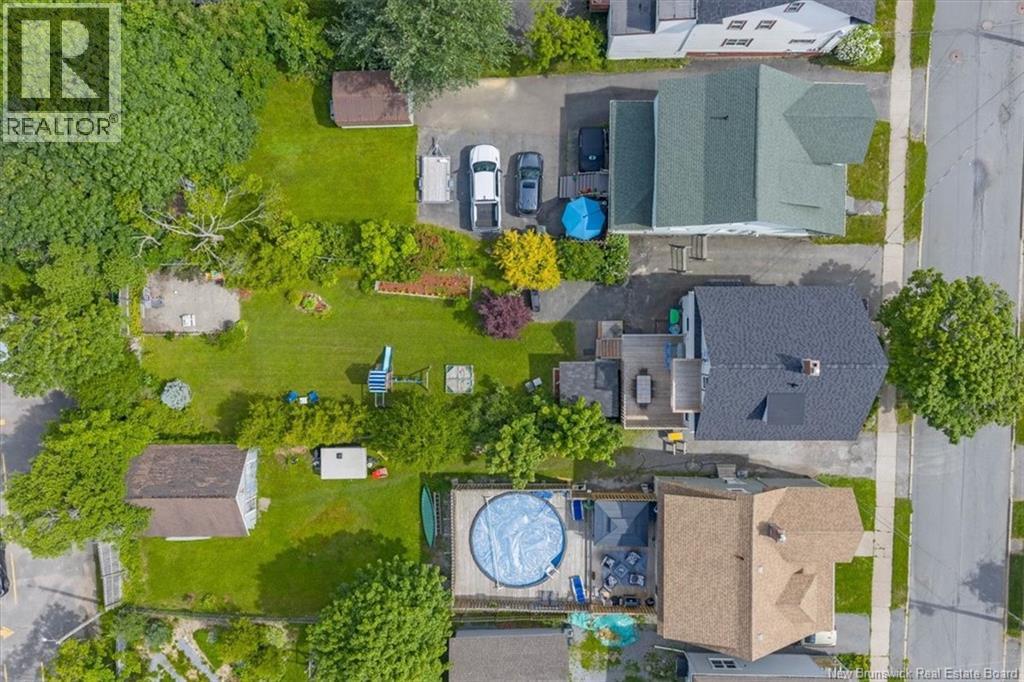 455 Demonts Street - Image 36