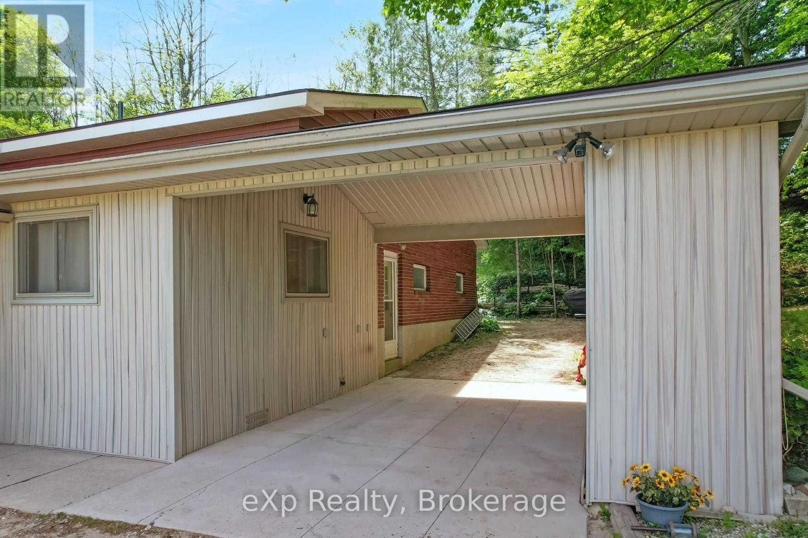 448 LAKE ROSALIND ROAD 4 - 34