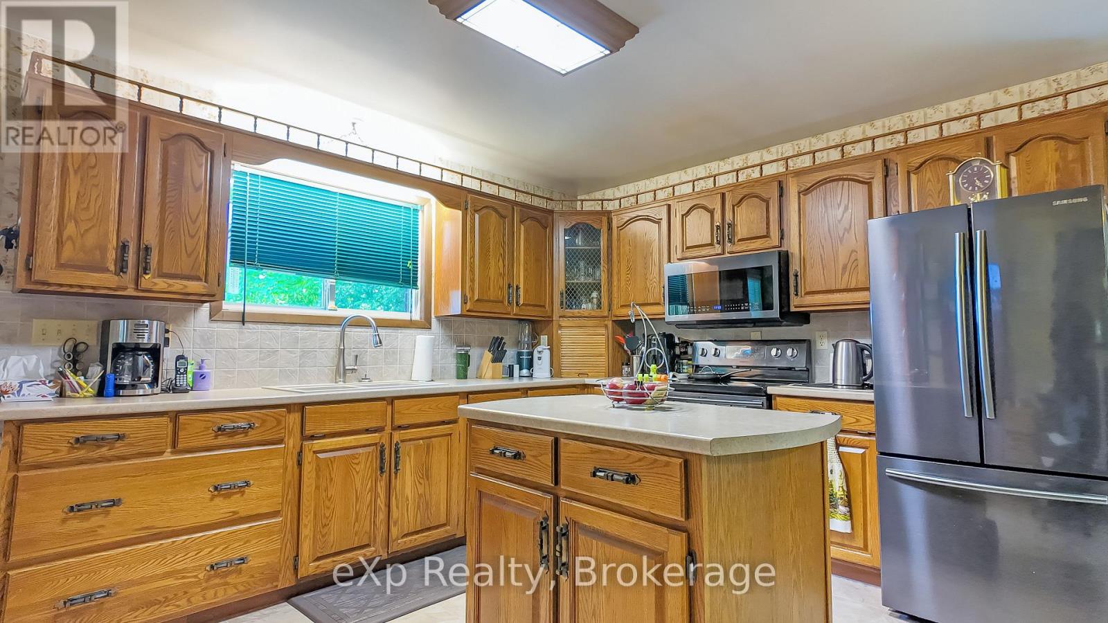 448 LAKE ROSALIND ROAD 4 - 8