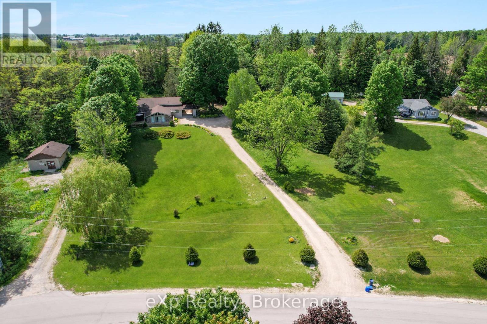 448 LAKE ROSALIND ROAD 4 - 6
