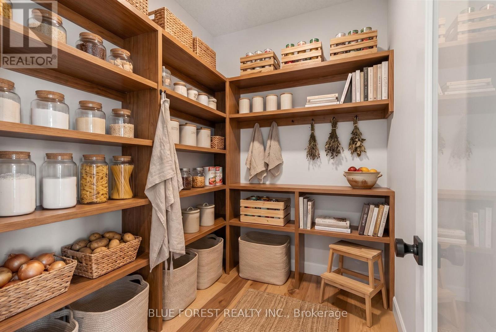 198 MCRAE STREET - Image 10