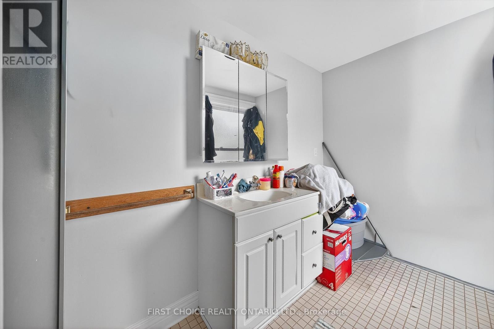 34 GILMOUR STREET - 17