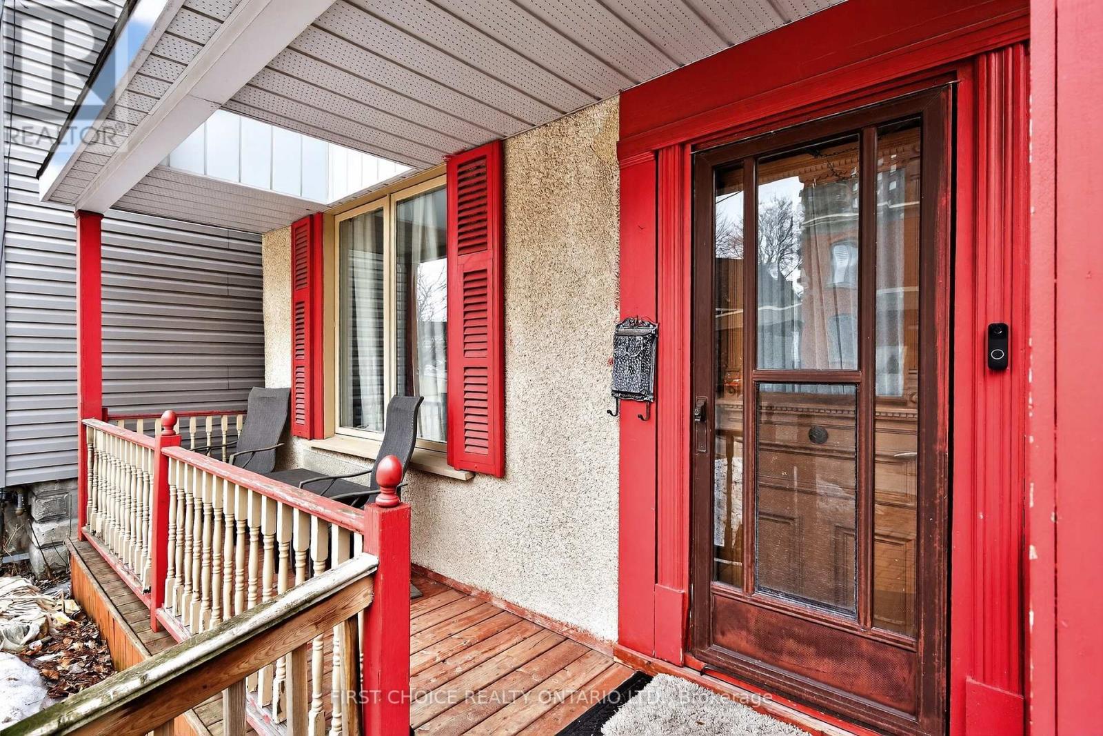 34 GILMOUR STREET - 2