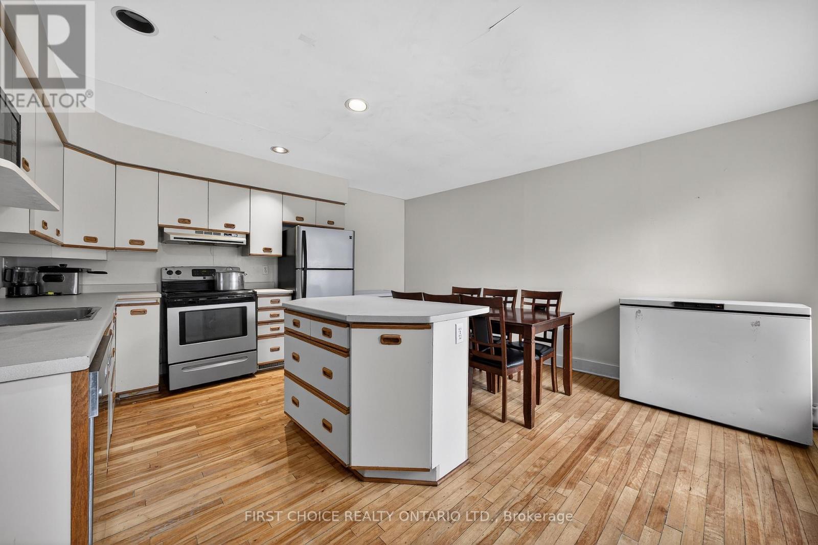 34 GILMOUR STREET - 5
