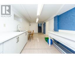 658 Vaughan Road, Toronto, ON M6E2Y5 Photo 19