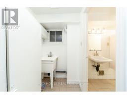 658 Vaughan Road, Toronto, ON M6E2Y5 Photo 22