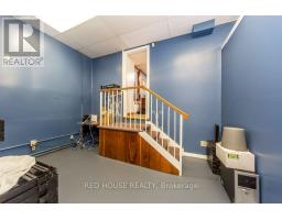 658 Vaughan Road, Toronto, ON M6E2Y5 Photo 26