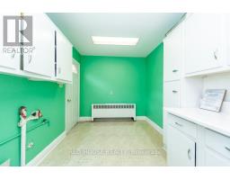 658 Vaughan Road, Toronto, ON M6E2Y5 Photo 30