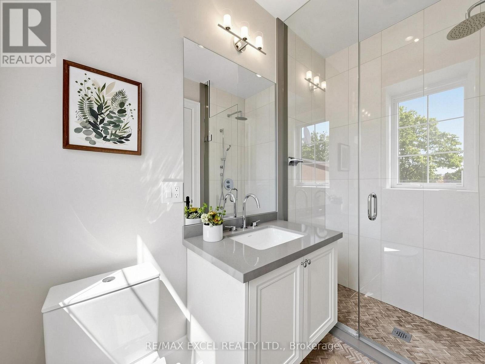 64 SUMMERFELDT CRESCENT - 39