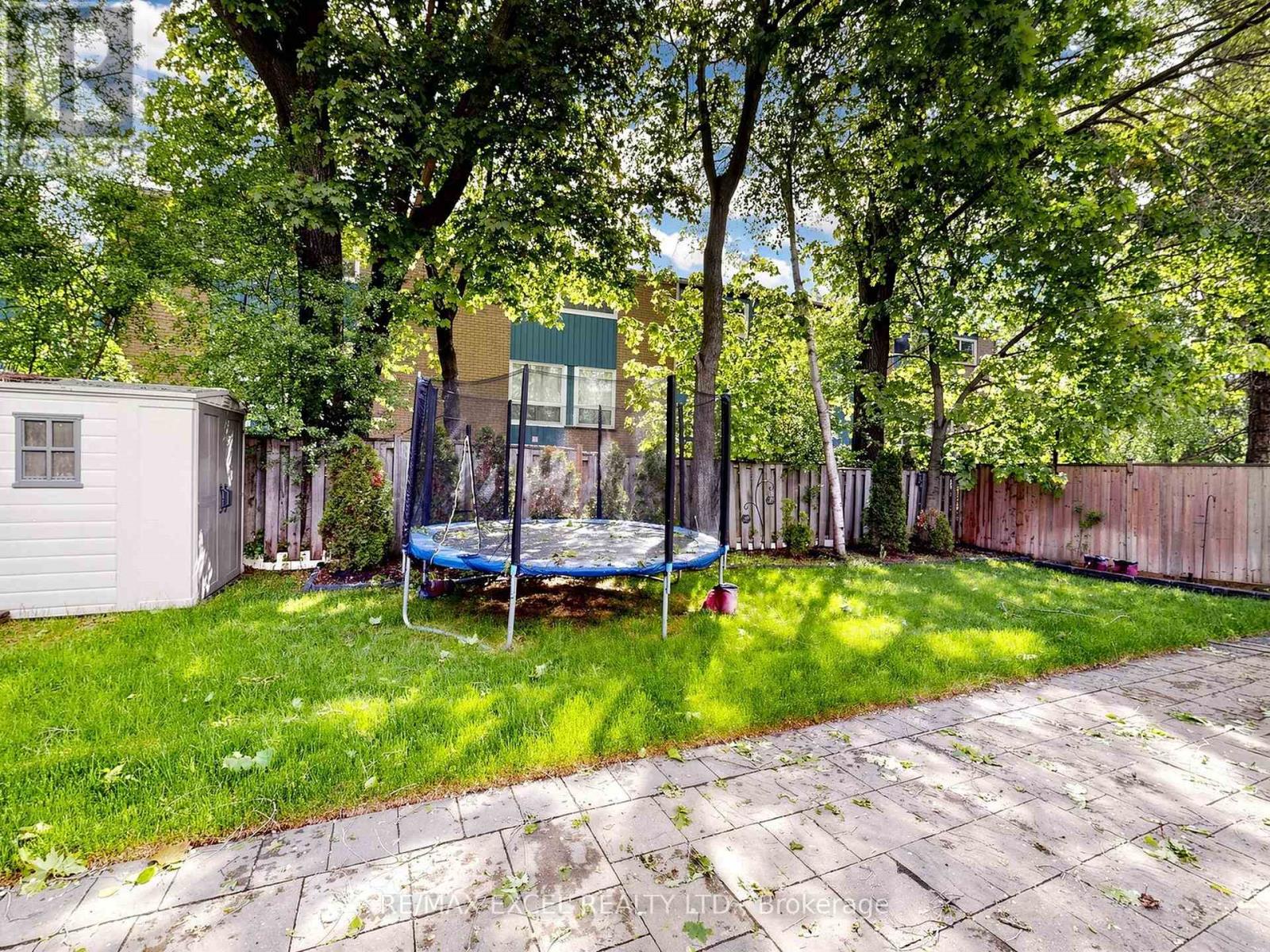 64 SUMMERFELDT CRESCENT - 49