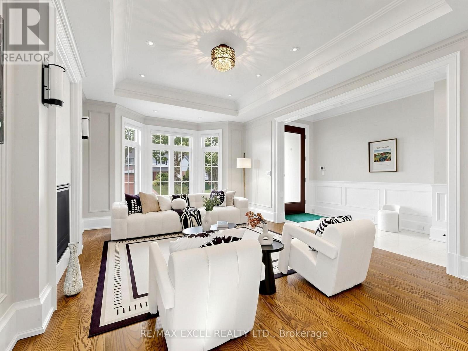 64 SUMMERFELDT CRESCENT - 8
