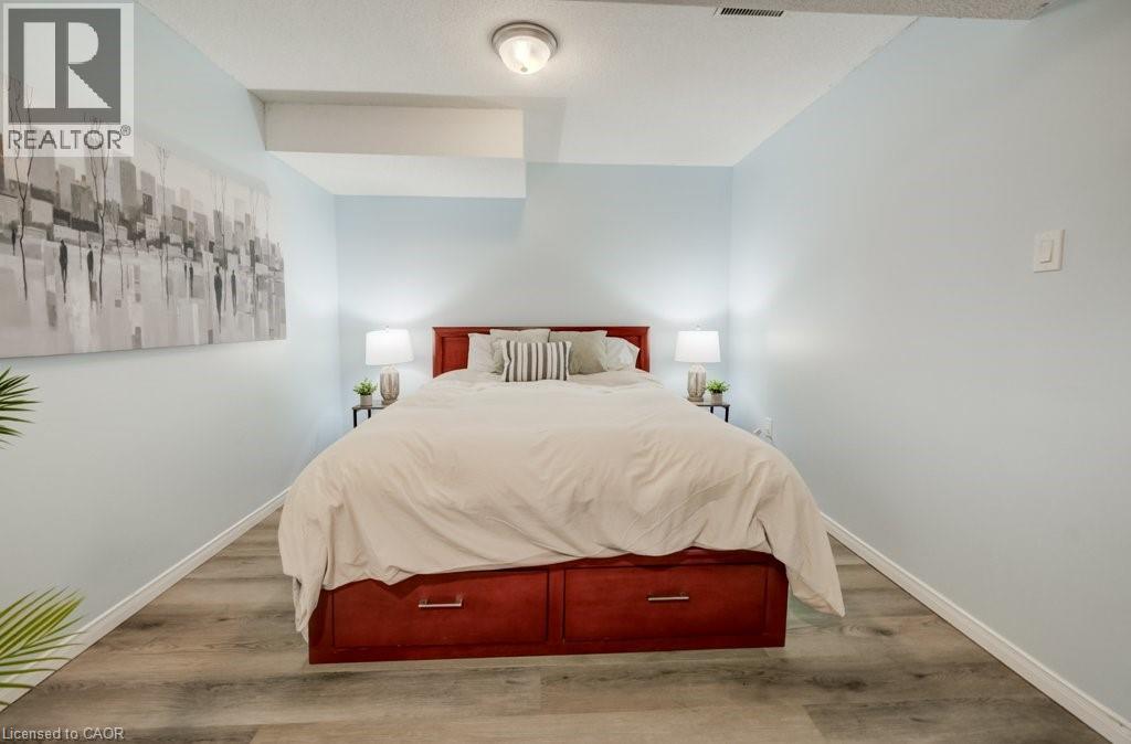 #124 302 COLLEGE Avenue W - 25