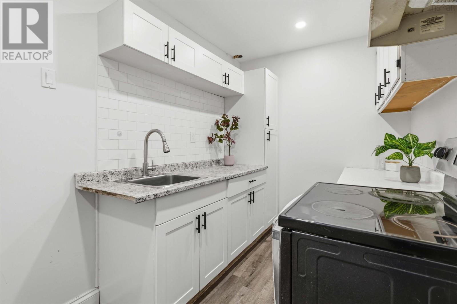 89 Clayton Park Drive - 24