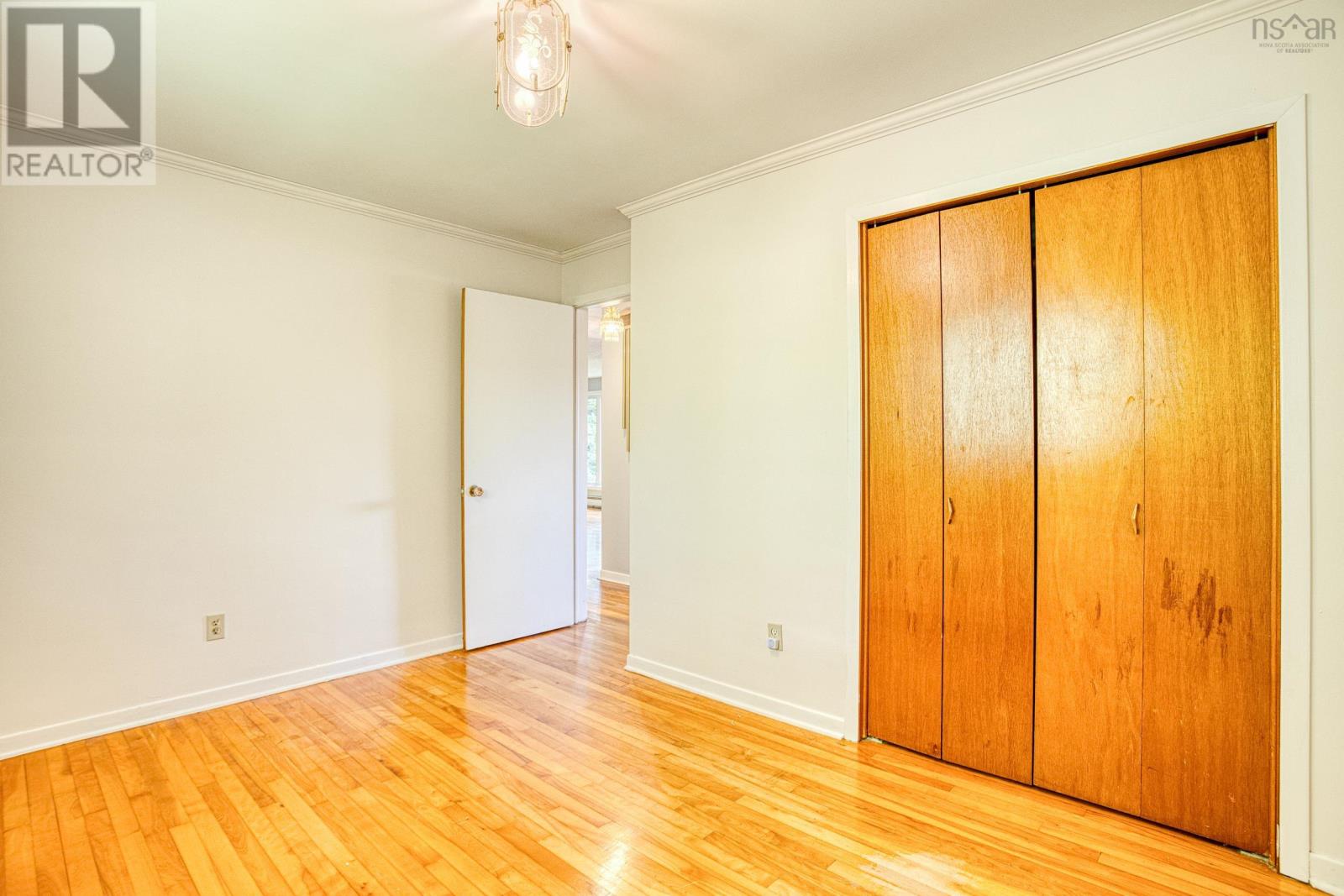 36 Birkdale Crescent - 34