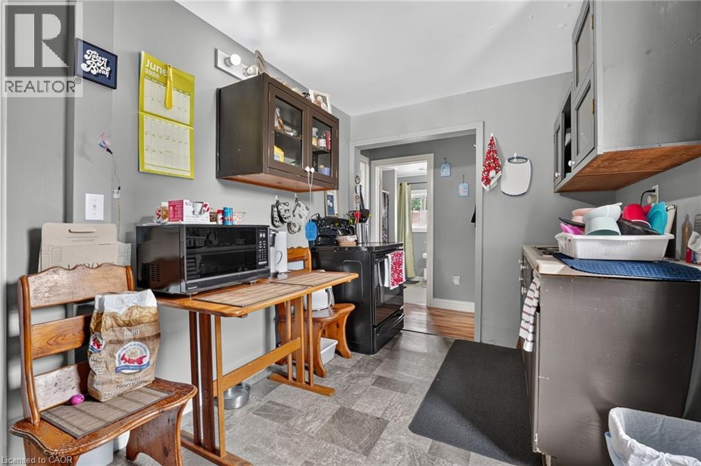317 ALDER Street W - Image 20