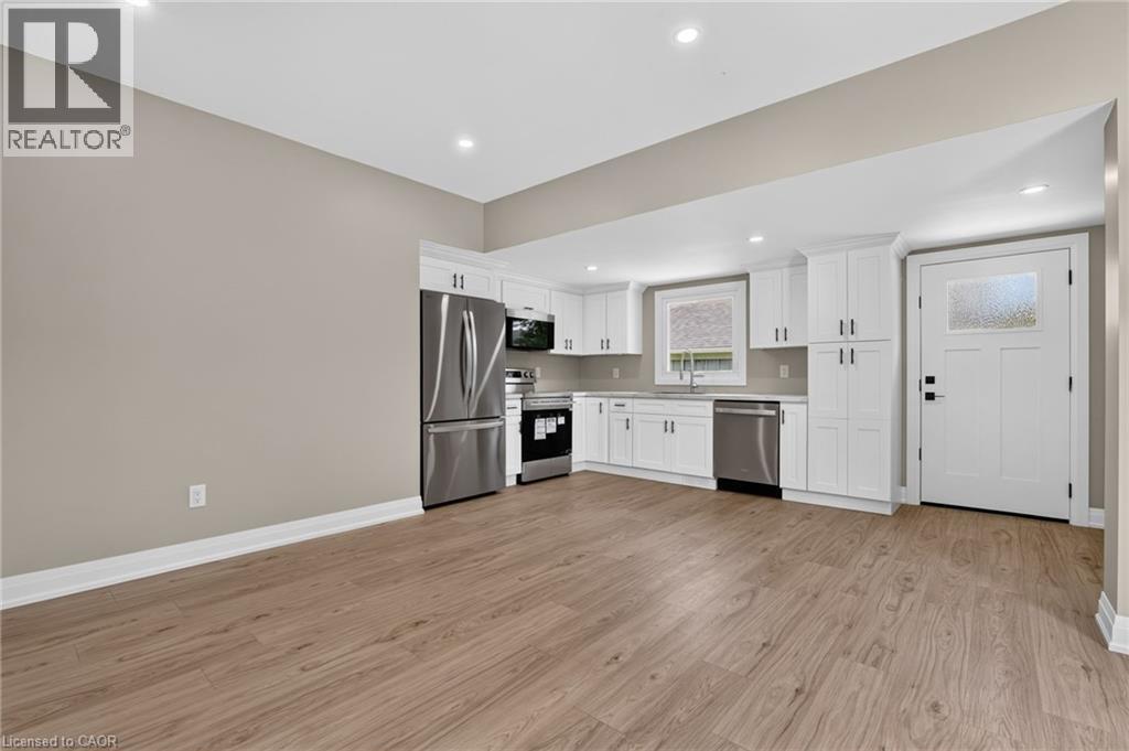317 ALDER Street W - Image 4