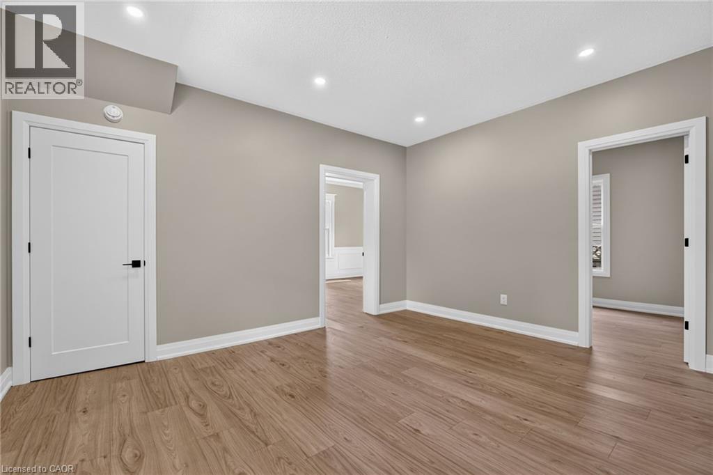 317 ALDER Street W - 9