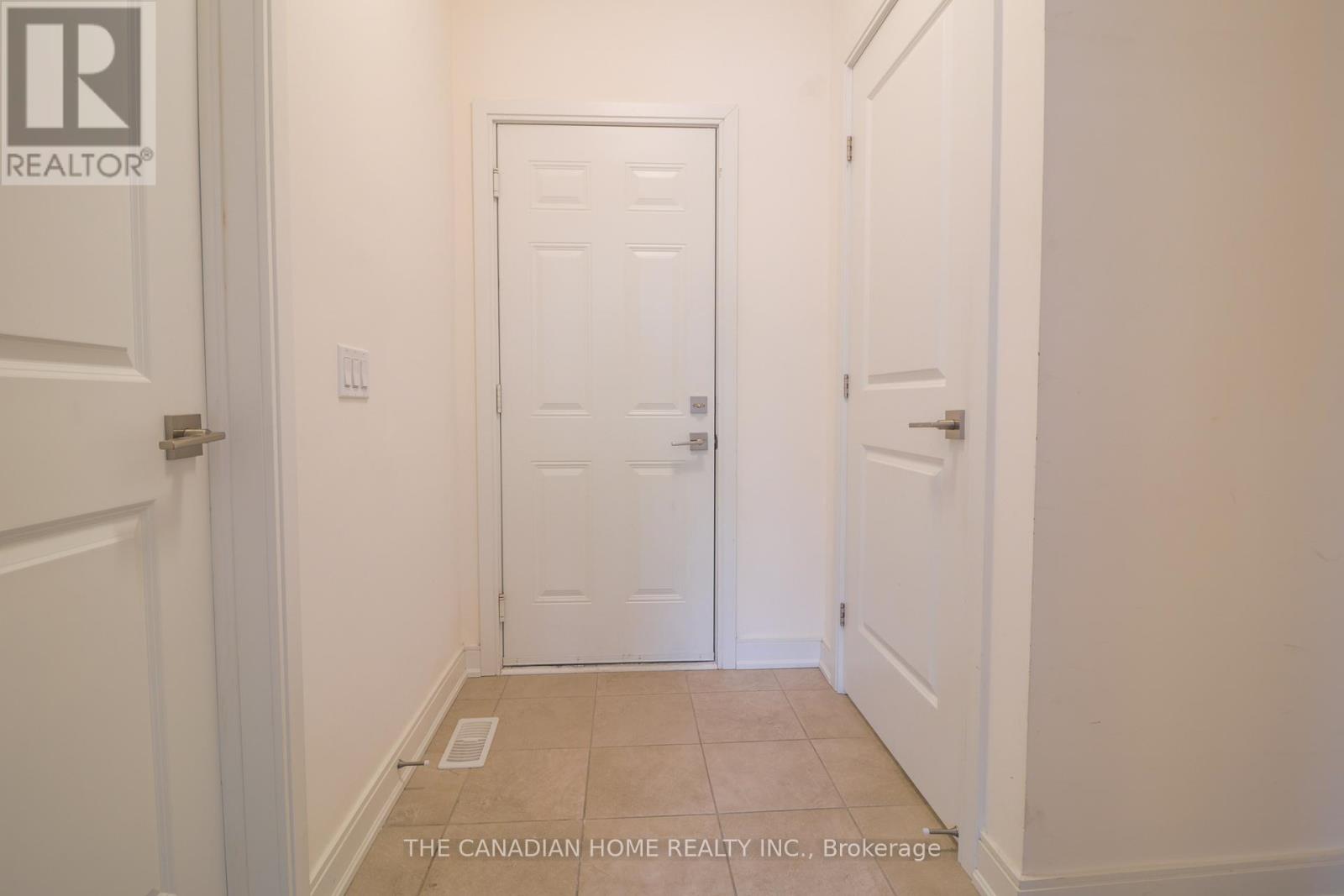 433 VETERANS DRIVE - 8