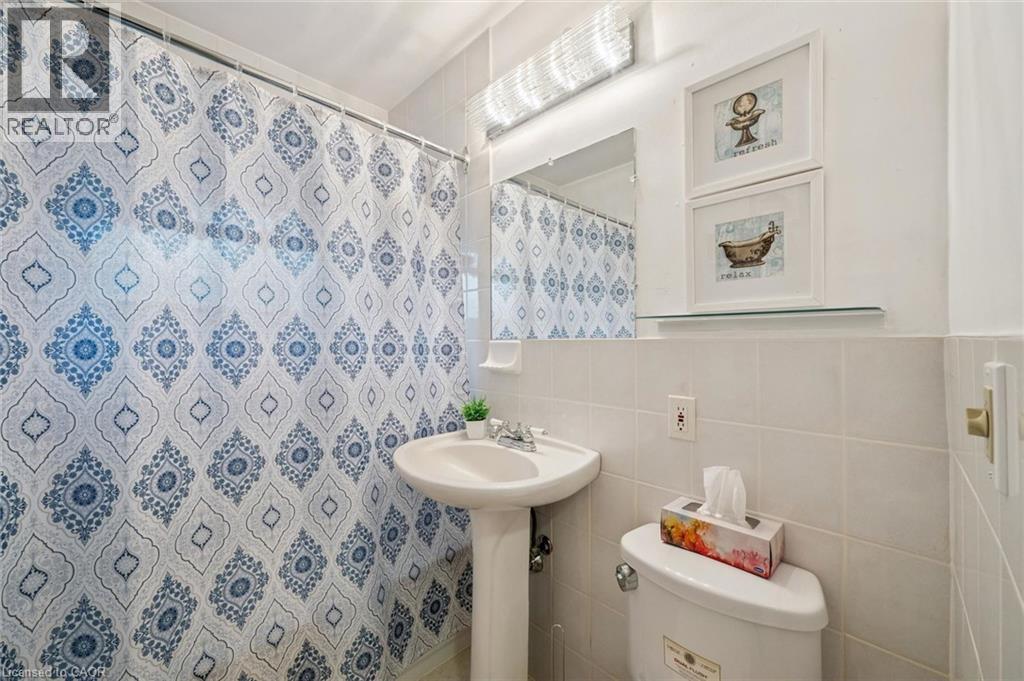 31 THIRD Avenue - Image 11
