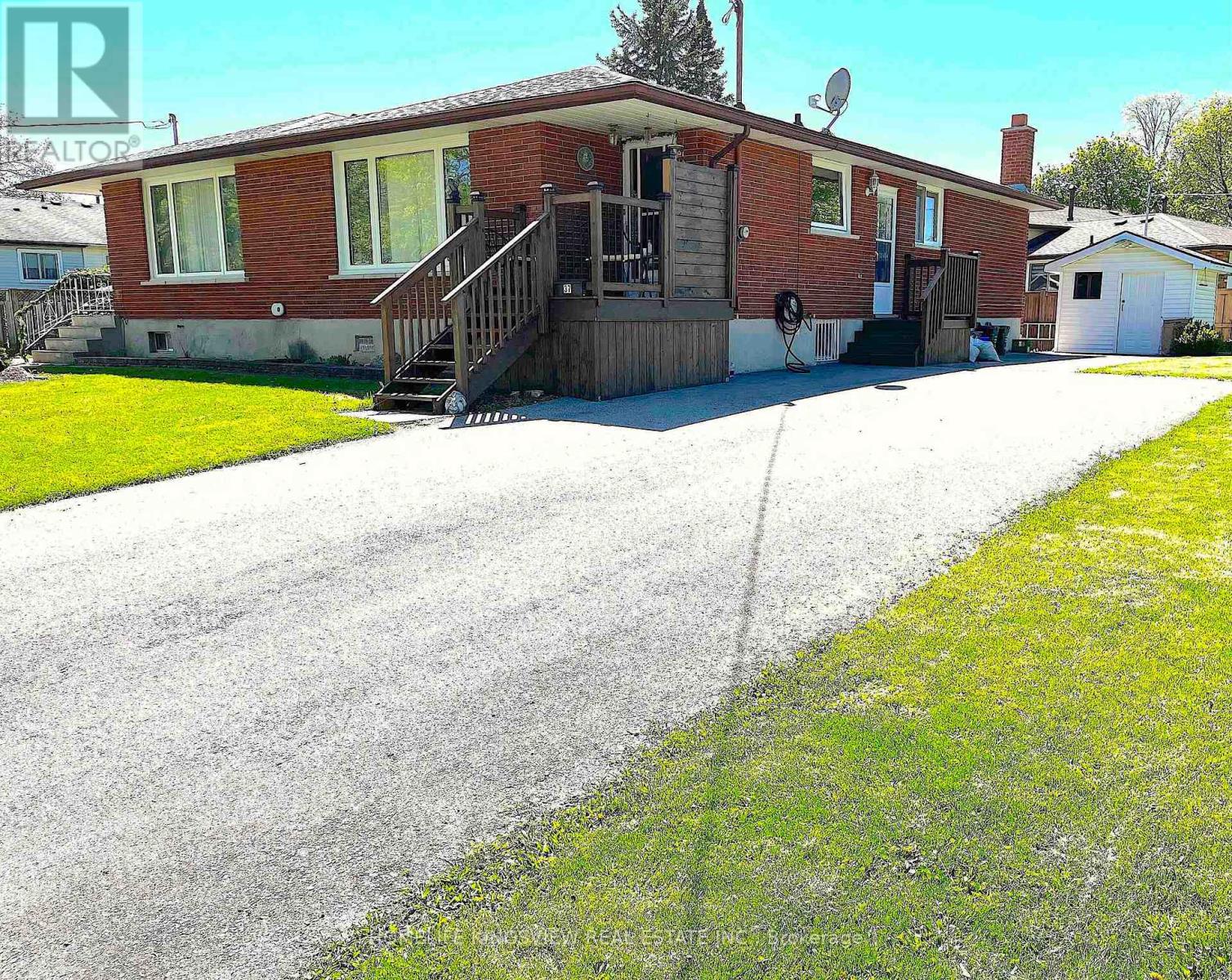 37 ALLAN DRIVE - 1