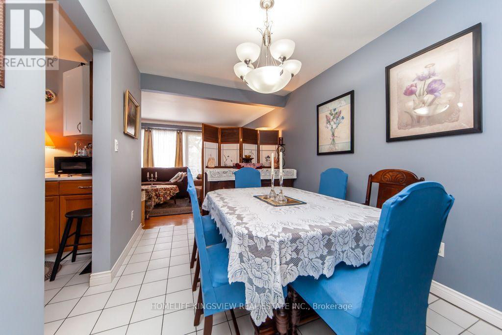 37 ALLAN DRIVE - 12