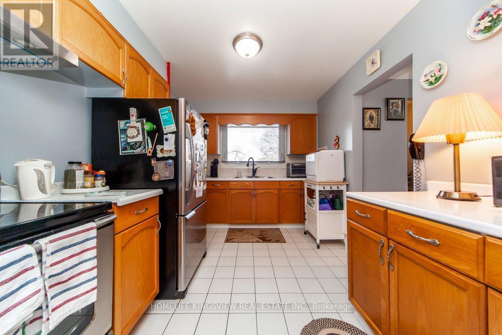 37 ALLAN DRIVE - 14