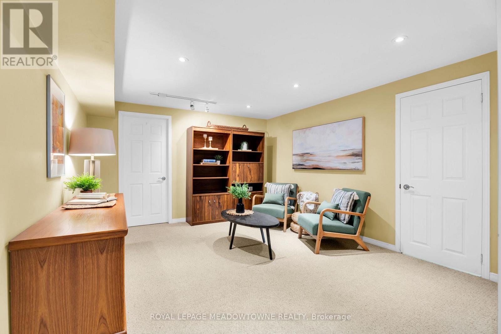 33 PARKER AVENUE - Image 30