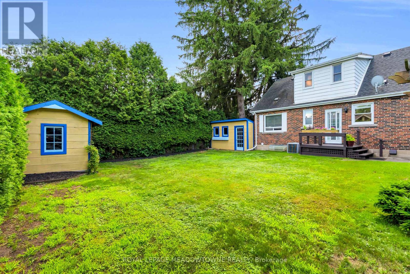 33 PARKER AVENUE - Image 40