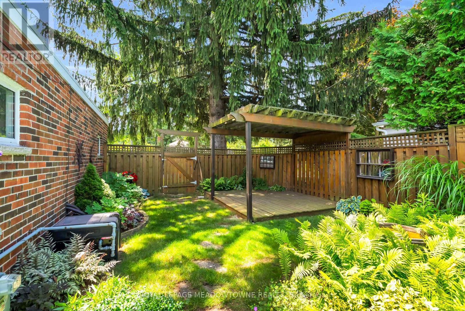 33 PARKER AVENUE - Image 45