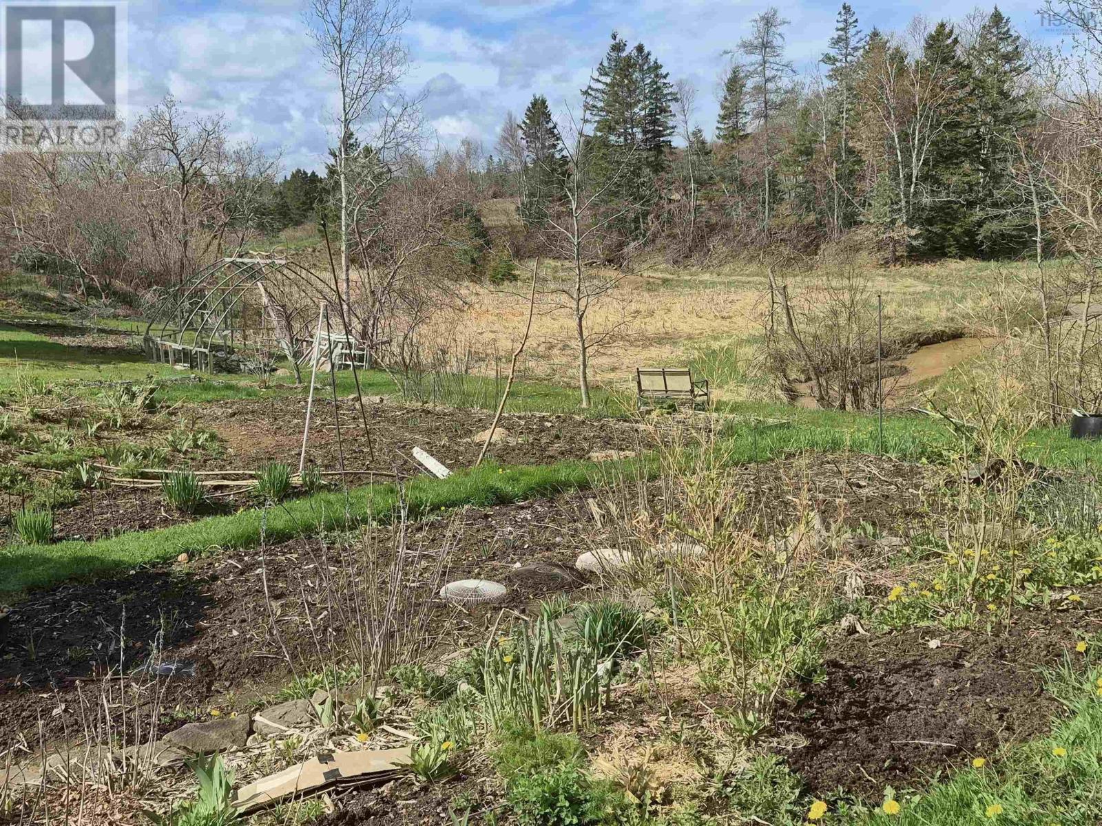 2591 Barronsfield Road - 5