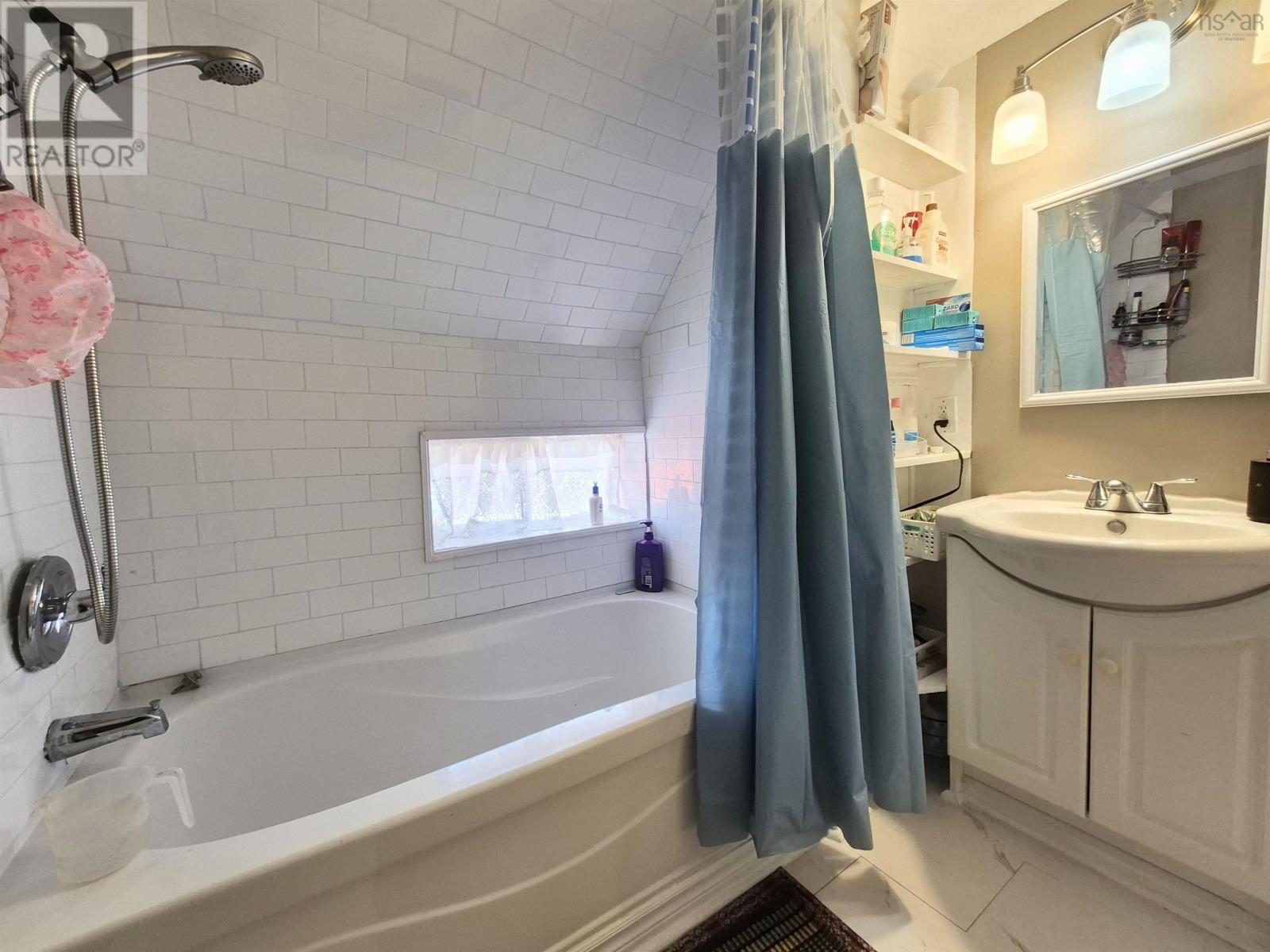 2591 Barronsfield Road - 38