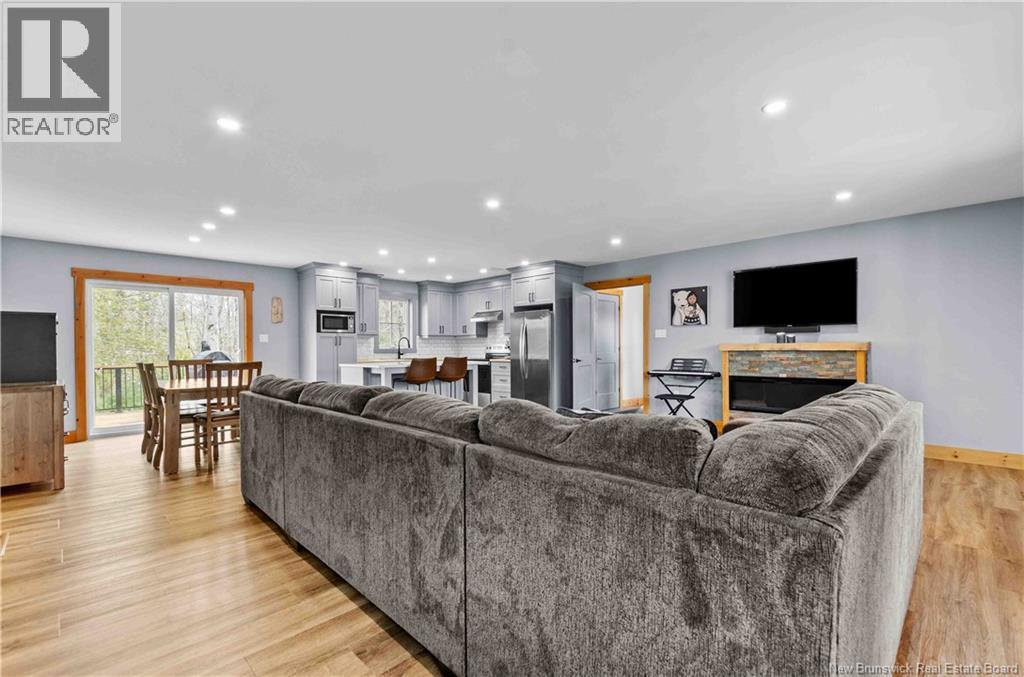 30 Loyalist Lane - Image 30