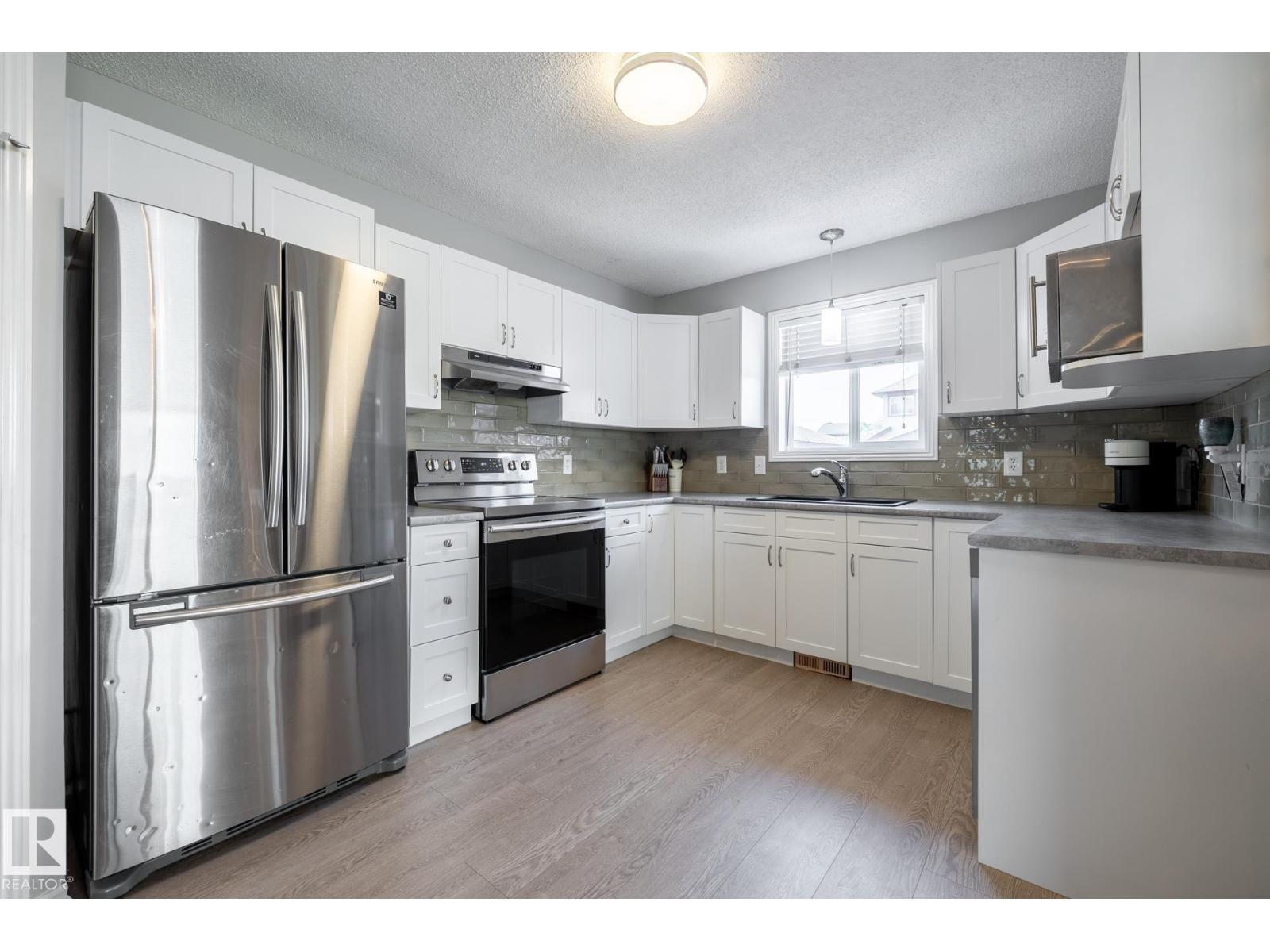 8 SUMMERLAND WY - 12