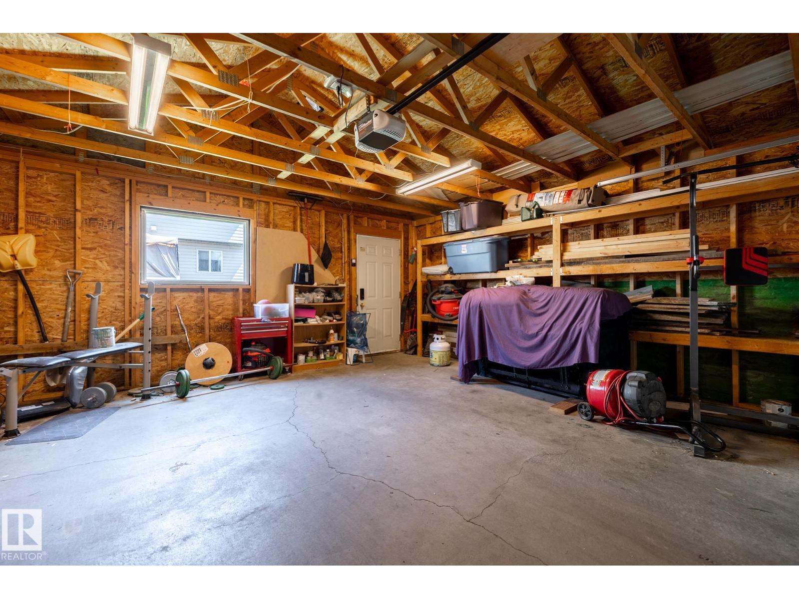 8 SUMMERLAND WY - 44