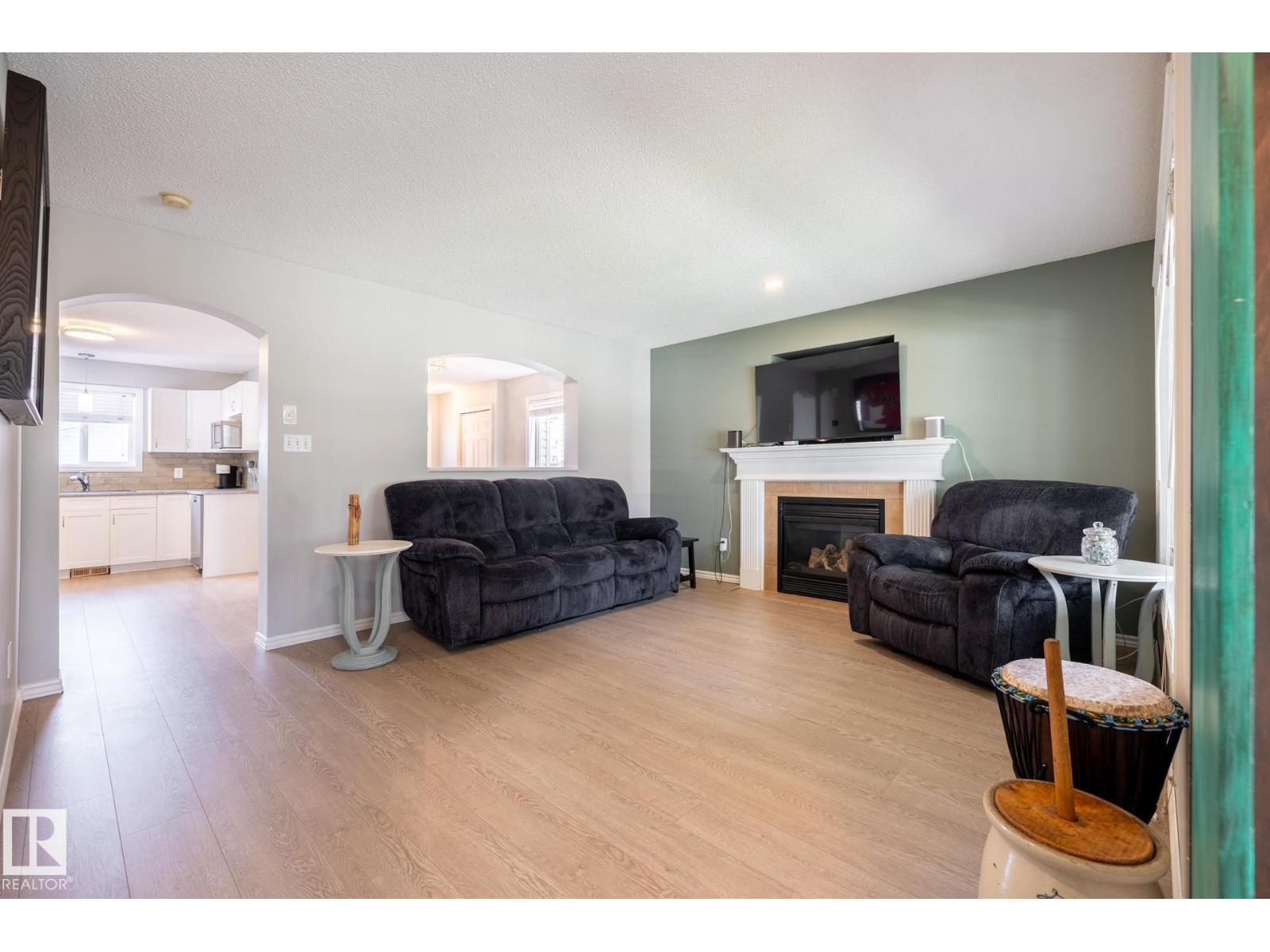 8 SUMMERLAND WY - 6