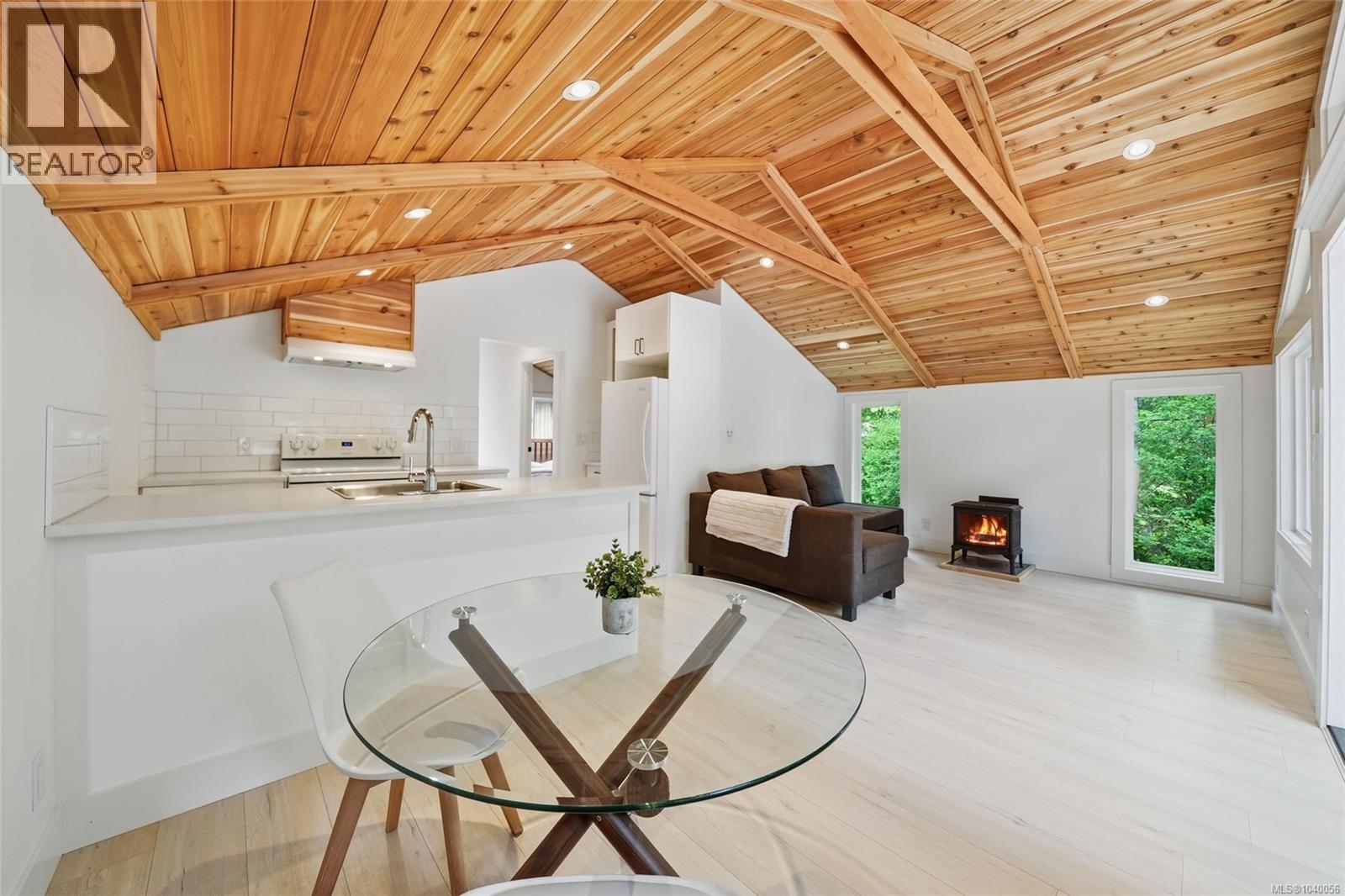 675 Little Blvd - 8