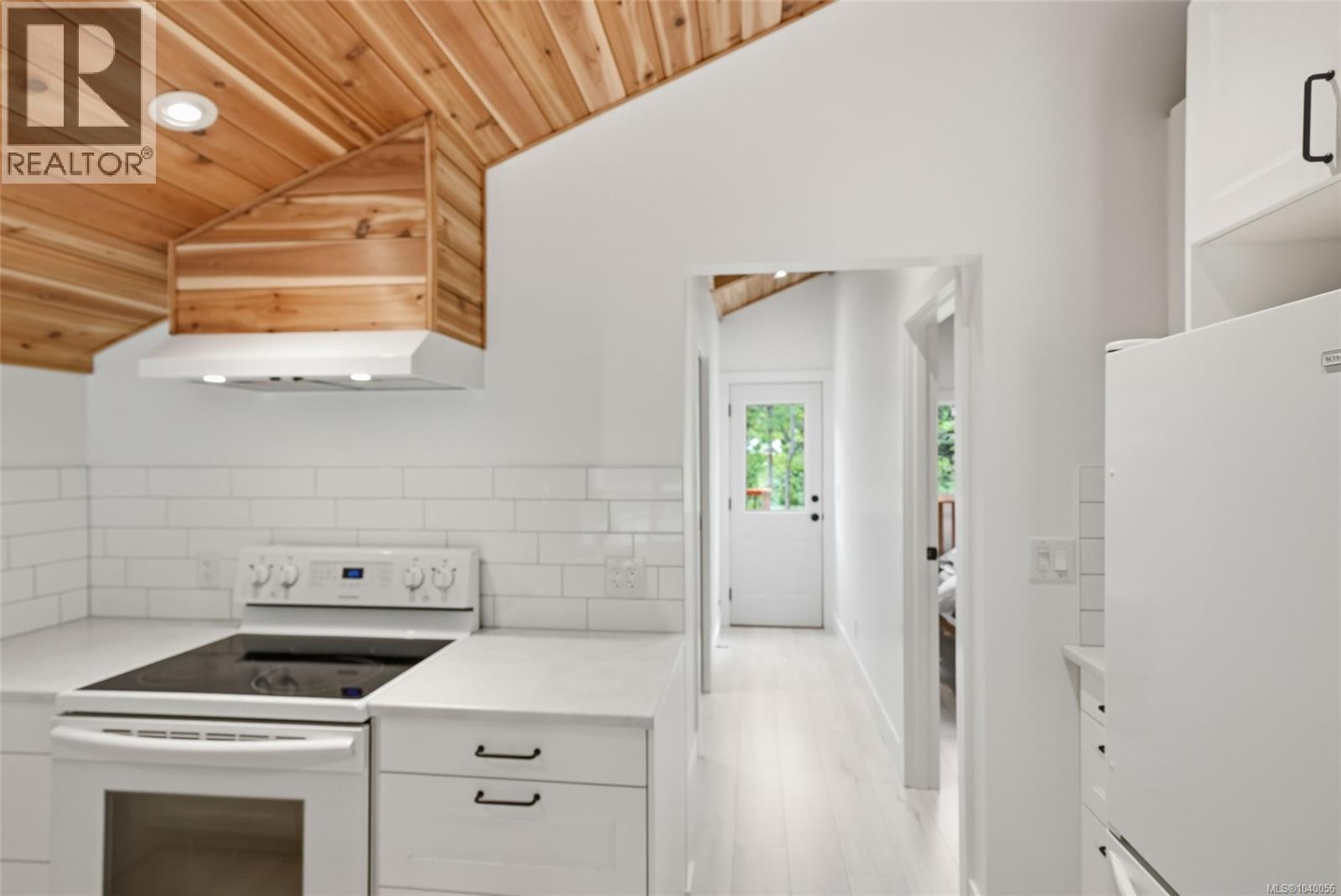 675 Little Blvd - 20