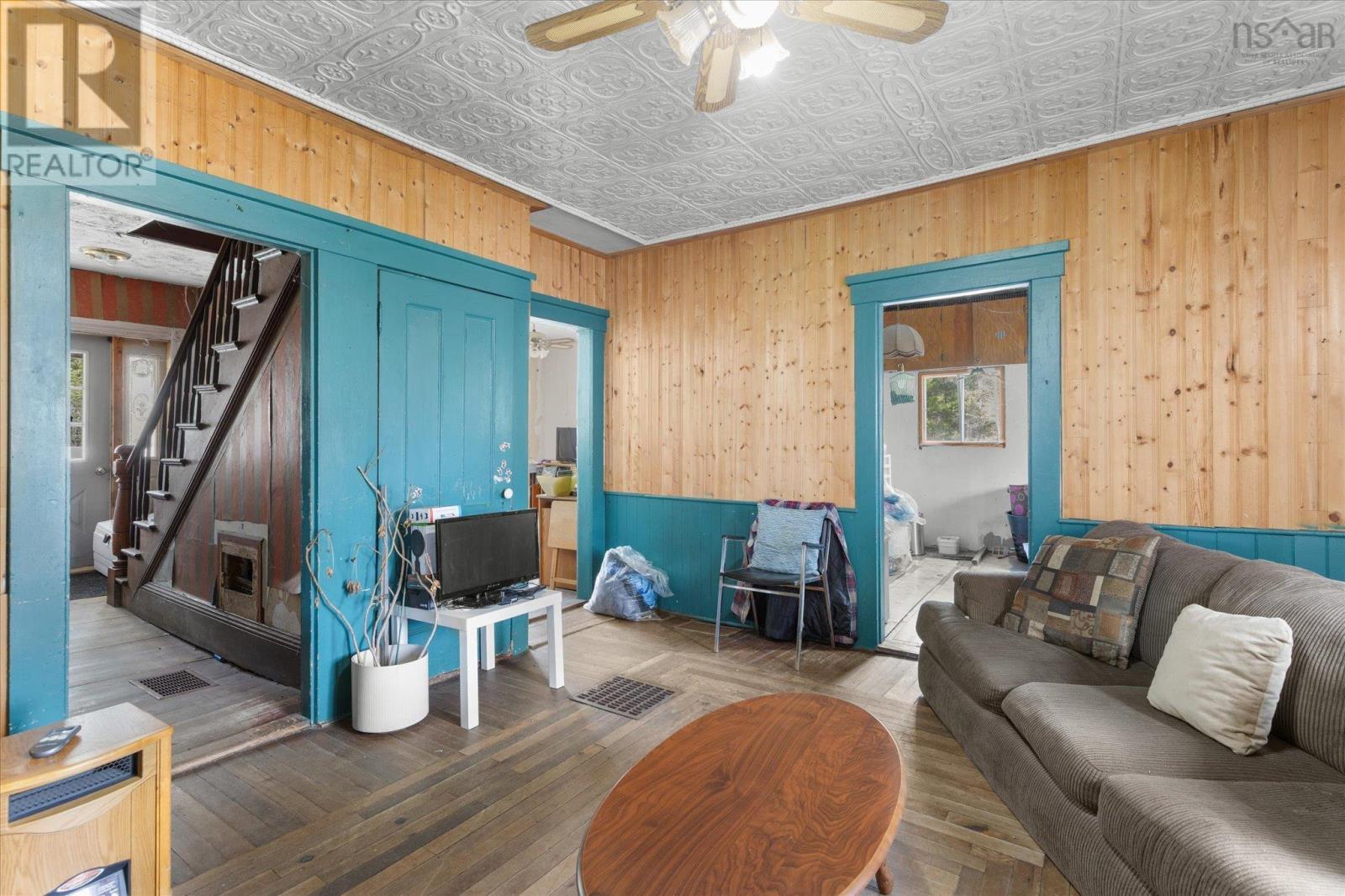 1170 Highway 10 - 11