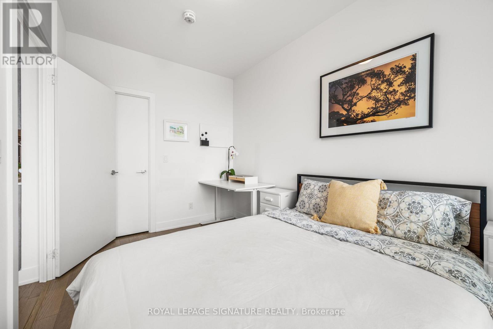 #410 181 BEDFORD ROAD - 19